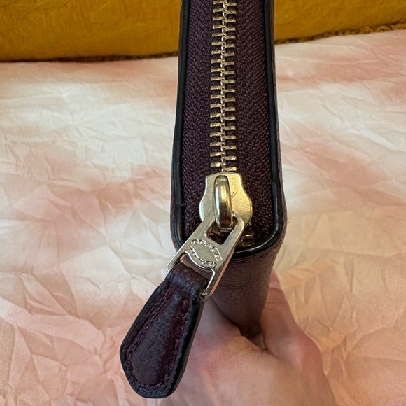 Coach Burgundy Pebbled Leather Long Zip Around Wallet - Picture 6 of 7